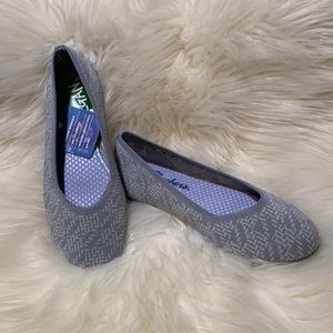 Cleo’s by Skechers (Vegan)